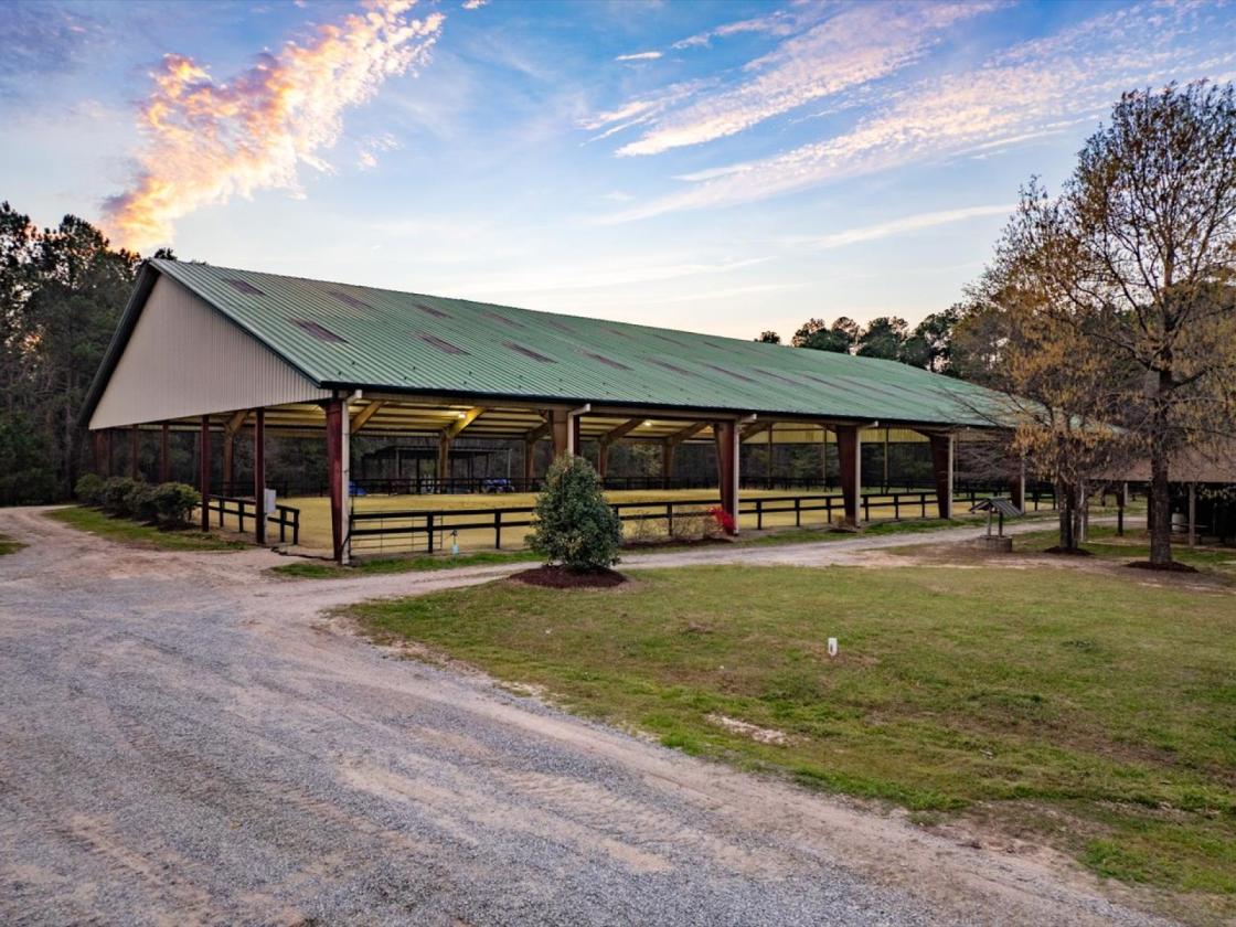 Exceptional Turnkey Equestrian Farm - photo 22