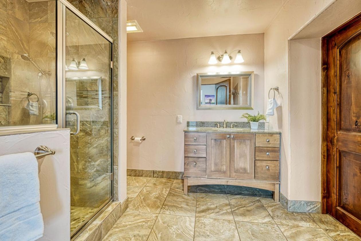 Timeless Equestrian Living Made for Entertaining - photo 27