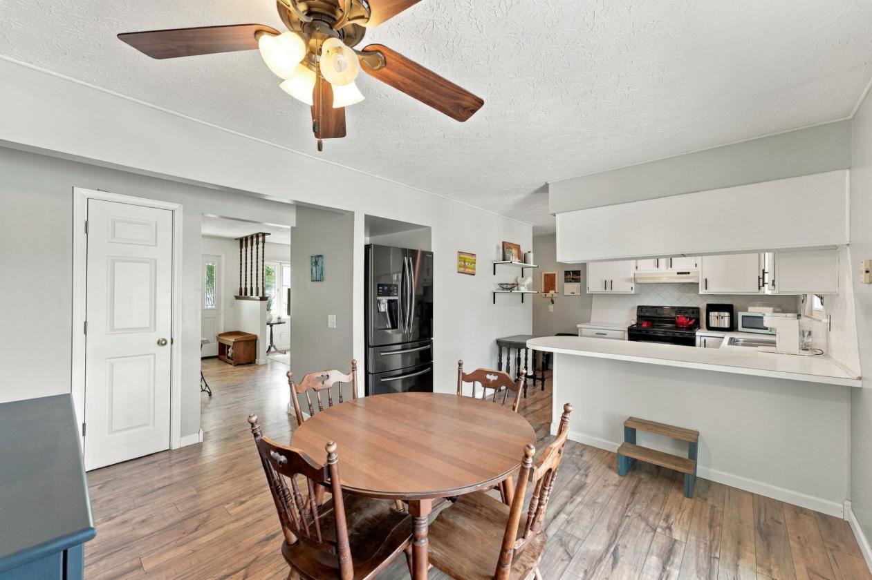 Horse Property with outstanding equine amenities - photo 4
