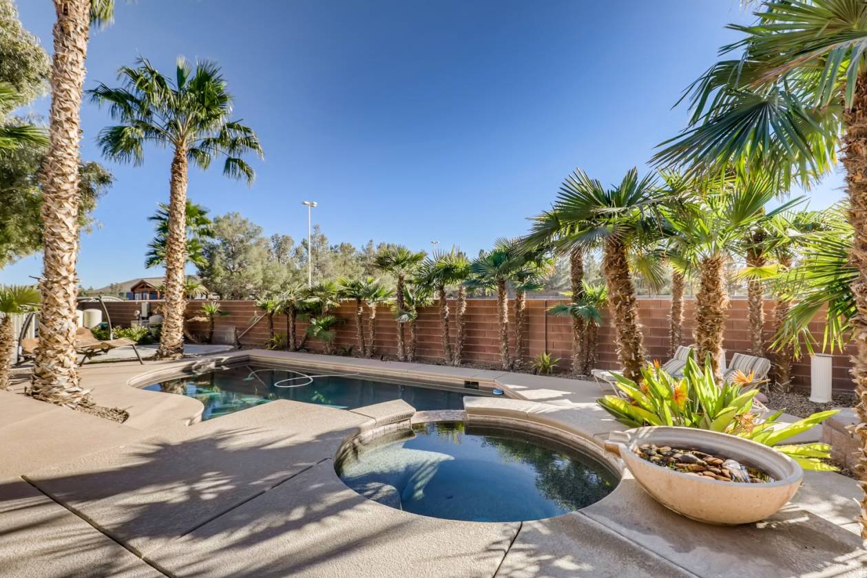 EQUESTRIAN ESTATE 6225 Maggie Ave Las Vegas, Clark County, Nevada