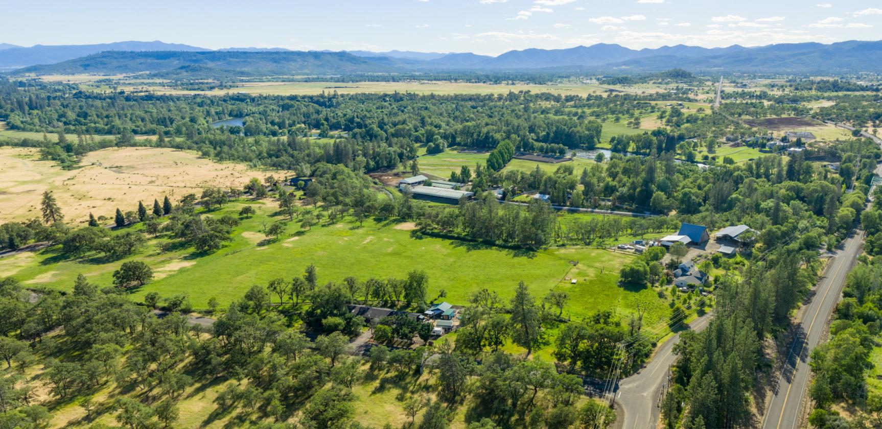 Amazing Opportunity near Rogue River - photo 8