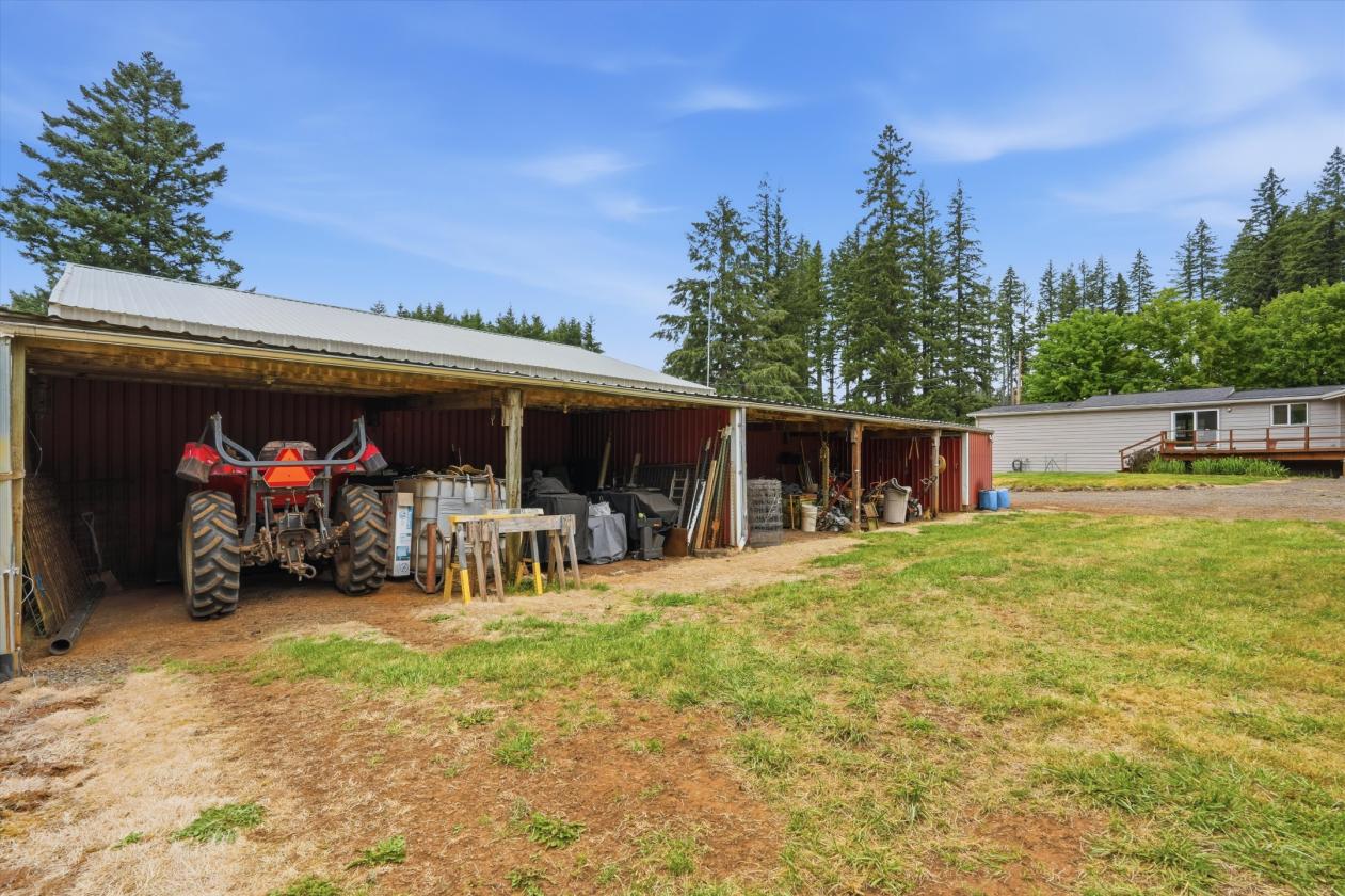 9.11 Acres with 8 Stall barn & Indoor Arena! - photo 21
