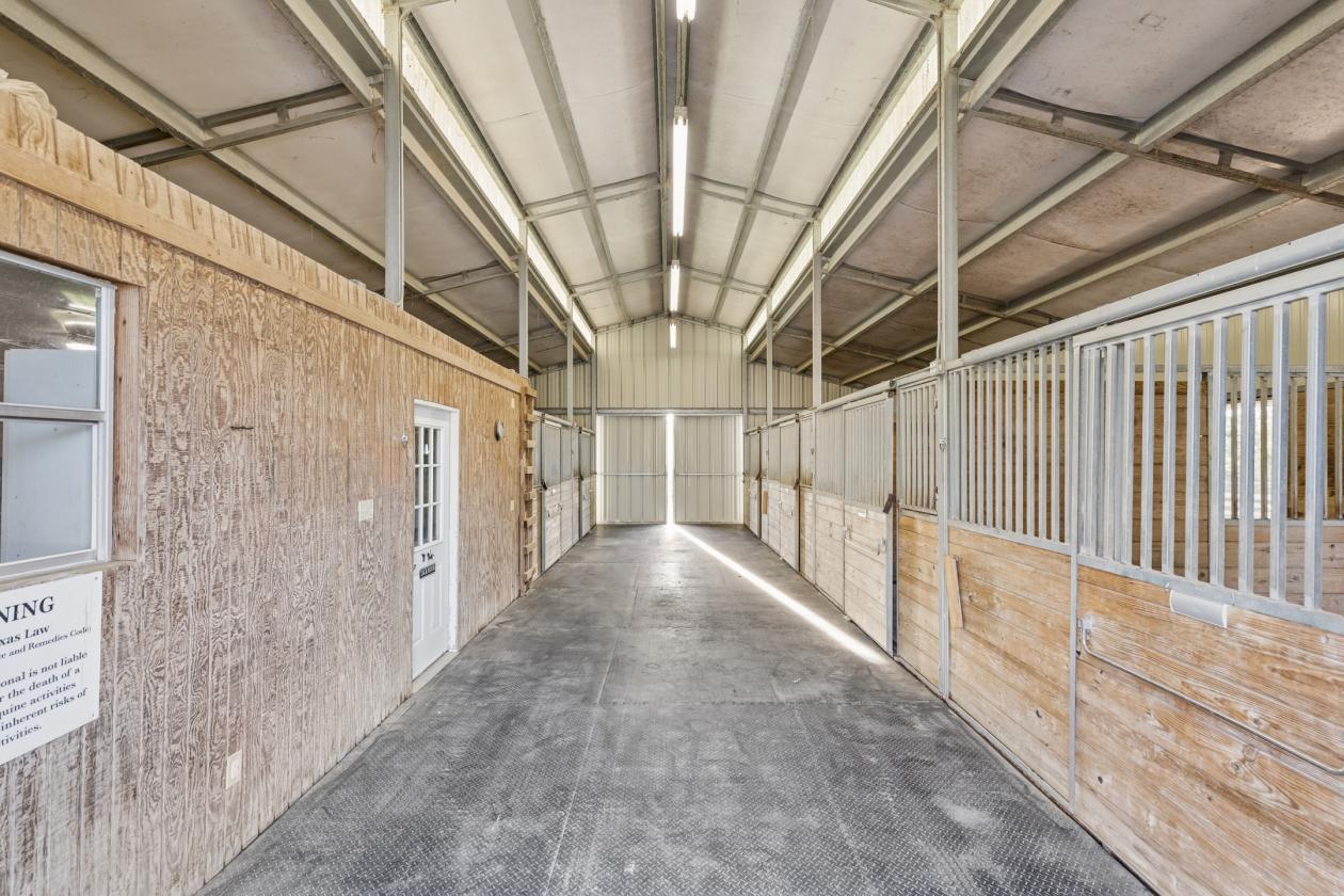 Stunning Equestrian Estate on 16 Beautiful Acres - photo 24