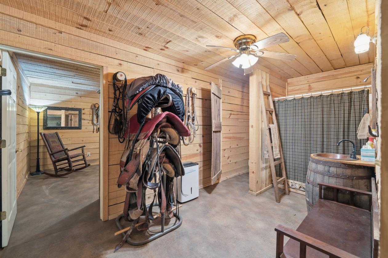 Riverfront Equestrian Farm - photo 21