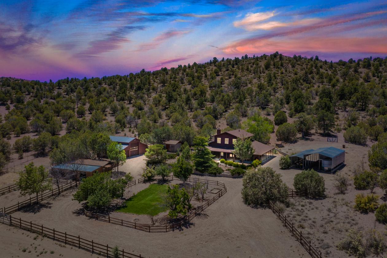 Gentlemans ranch Over 21 acres of Privacy - photo 1