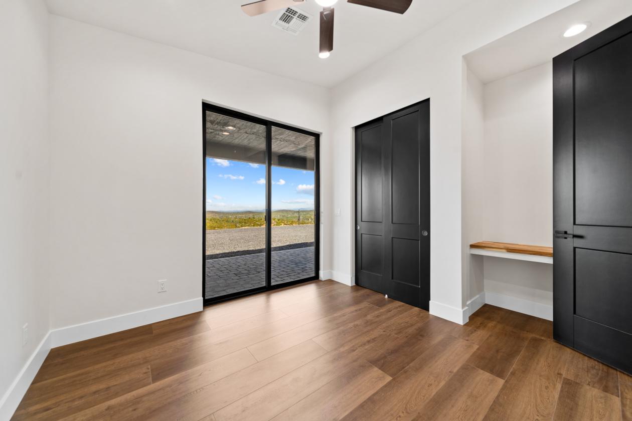 Brand New Build with Panoramic Views - photo 21