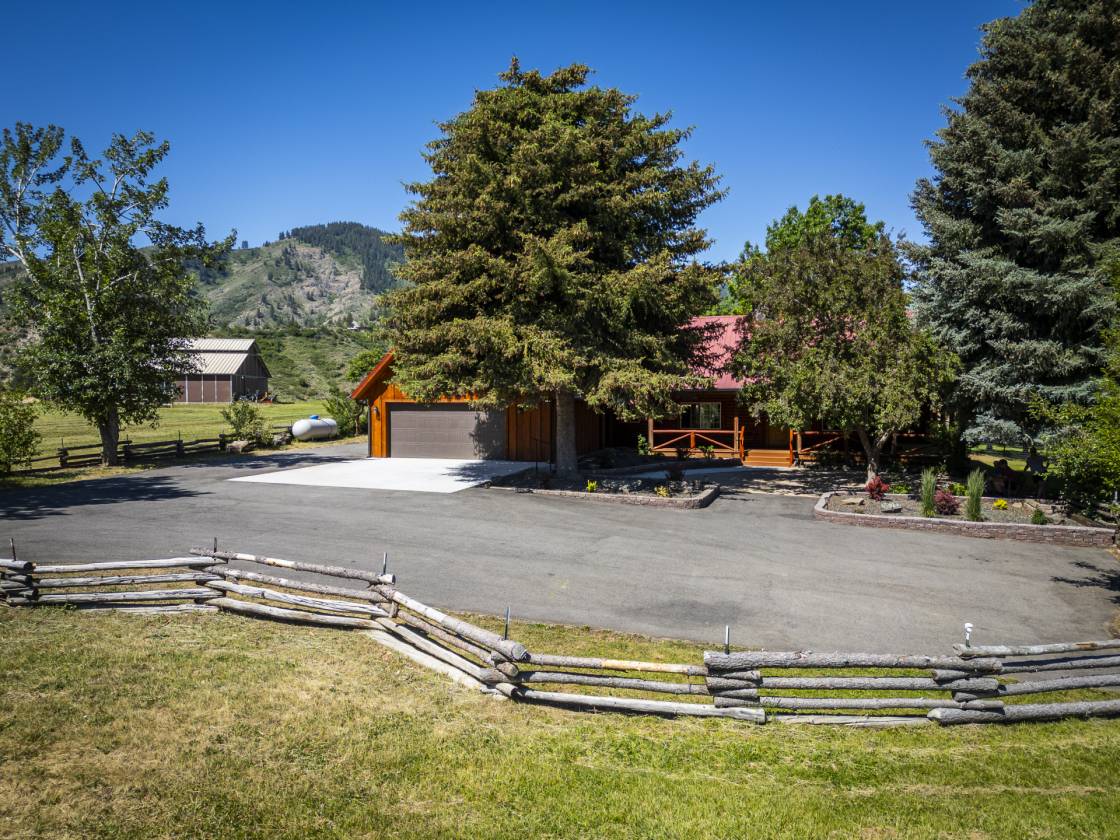 Horse Property for sale.