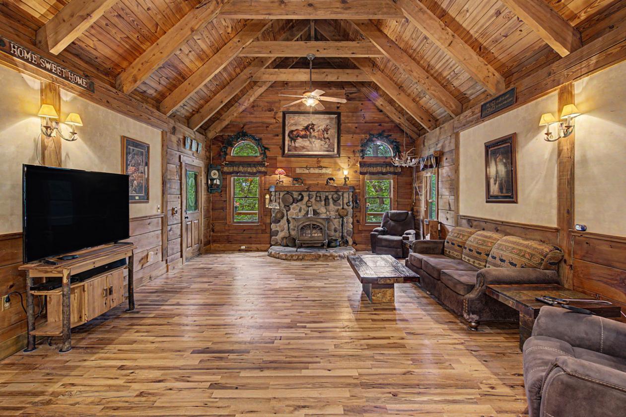 LOG HOME,The Galena Territory Equestrian Property - photo 5