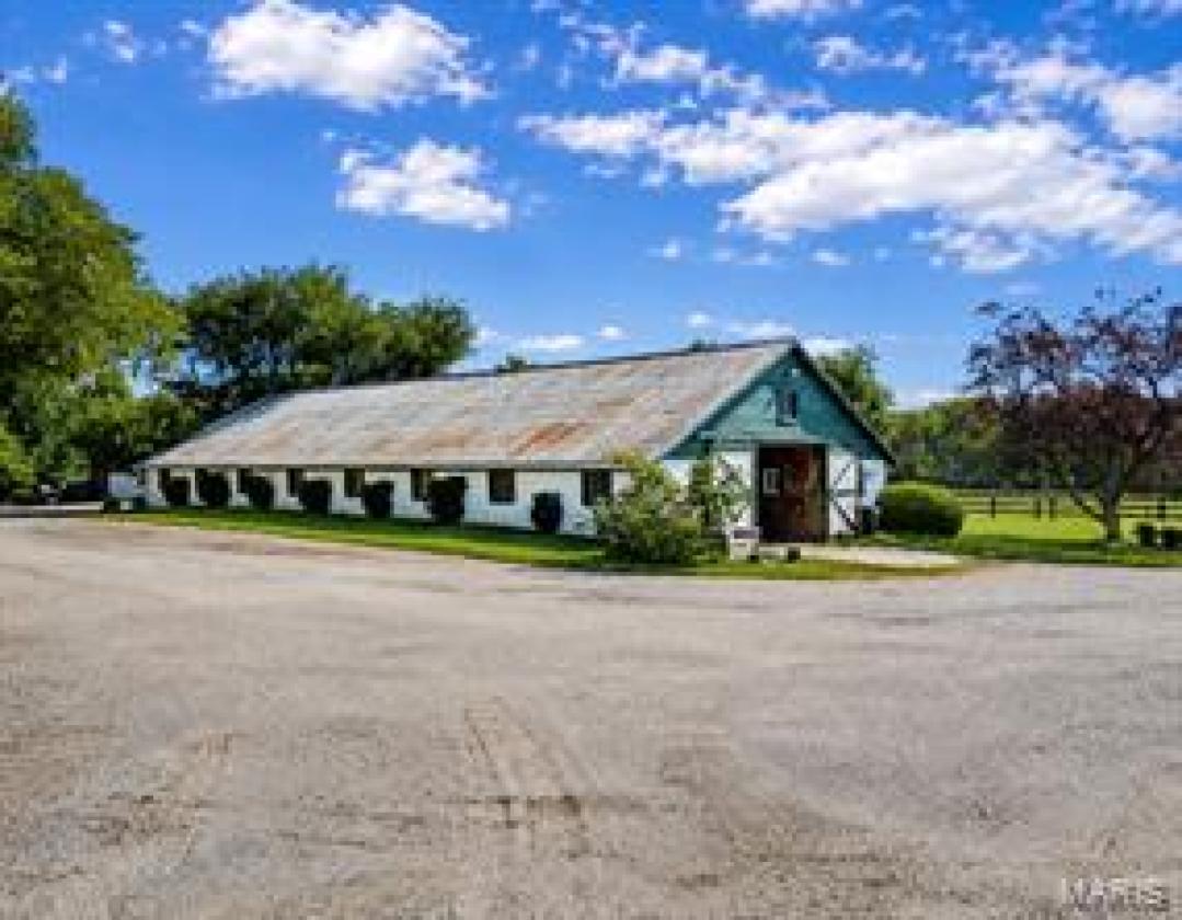 Income-Producing Horse Farm! - photo 6
