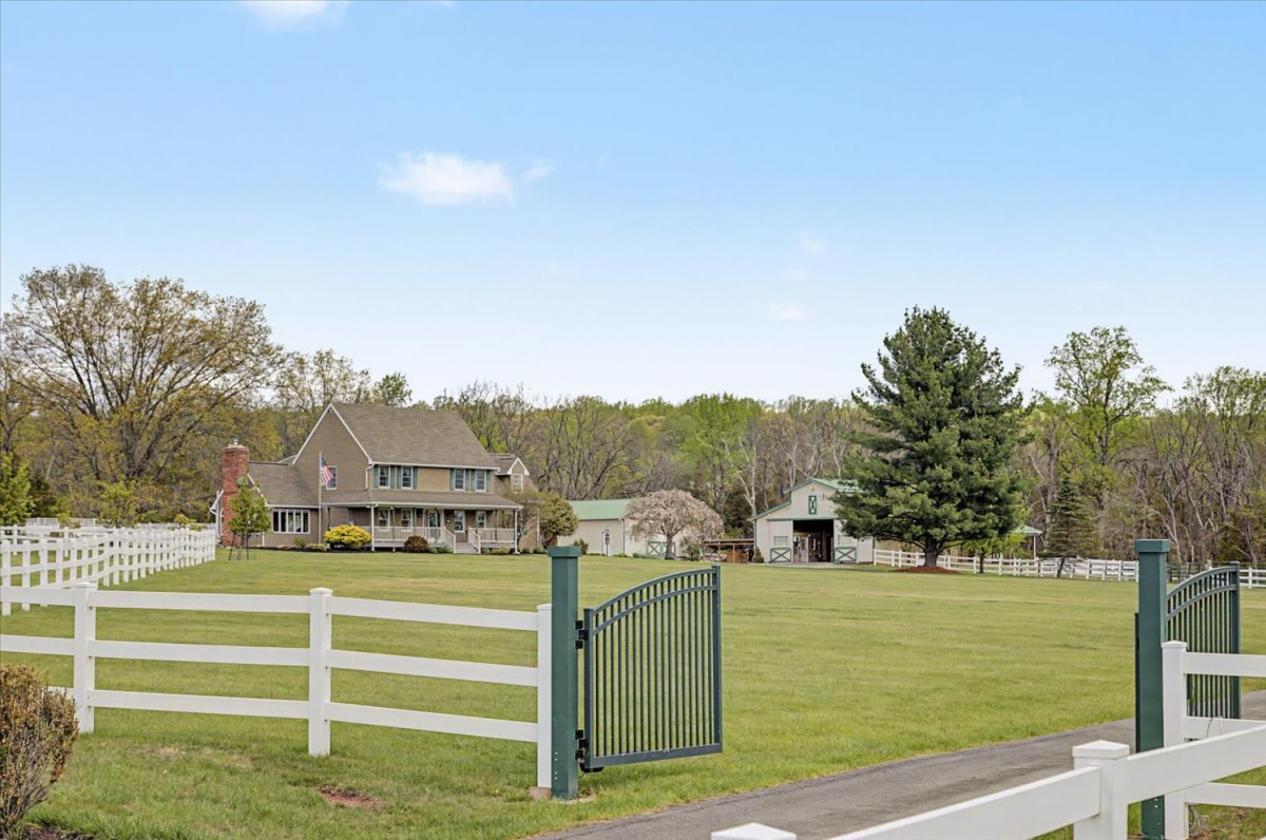 10 Acre Turnkey Hunterdon Equestrian Estate - photo 29