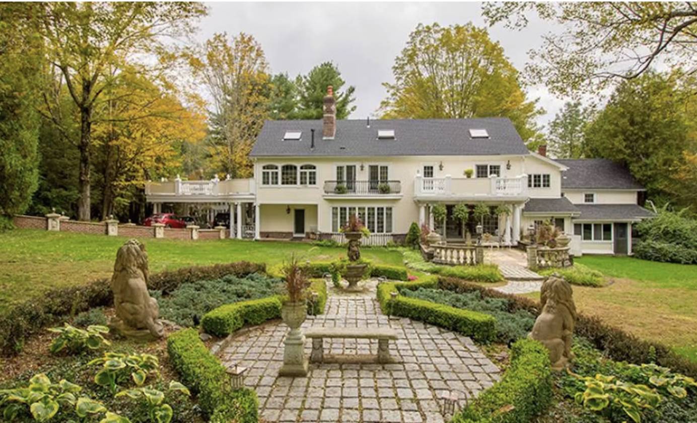 Horse Property for sale.