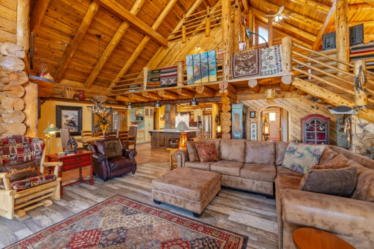 40 ACRE IRRIGATED FARM WITH CUSTOM LOG HOME - photo 8