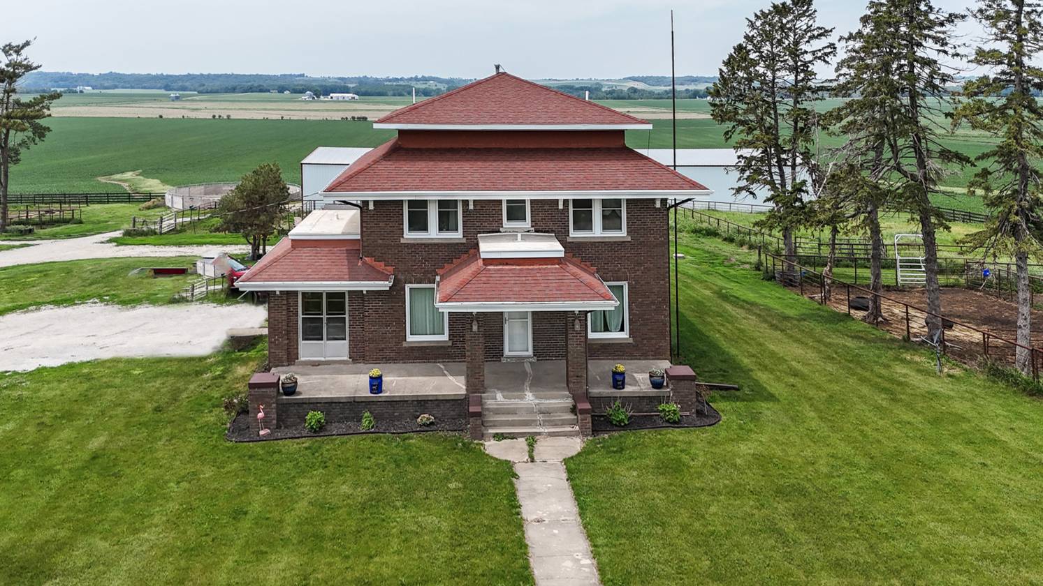 Horse Property for sale.