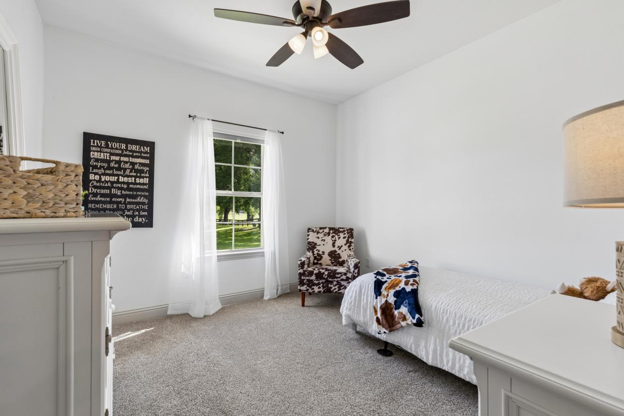 Luxury Acreage Living Without Compromise - photo 23