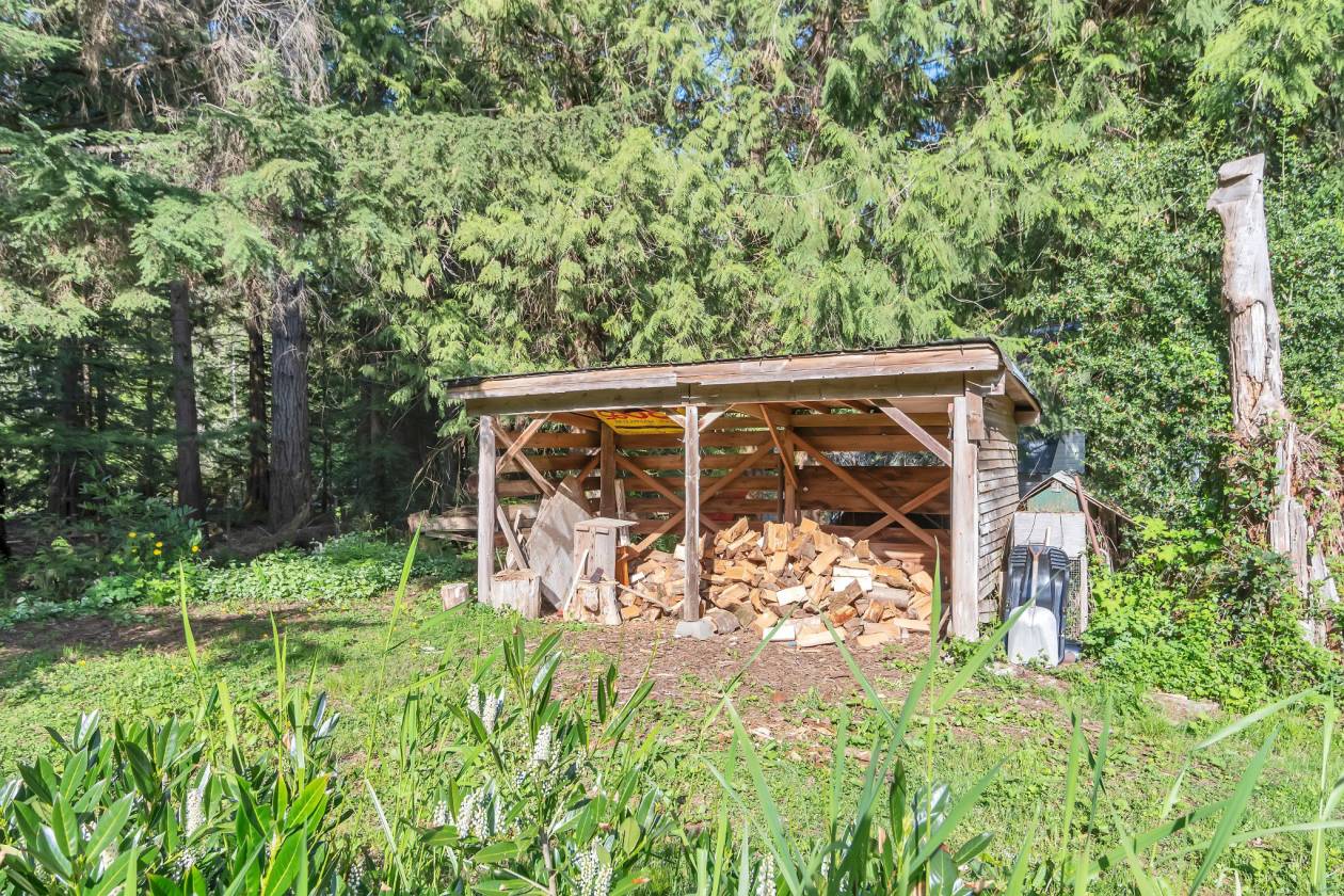 5.5 acres to operate your equine venture training or boarding