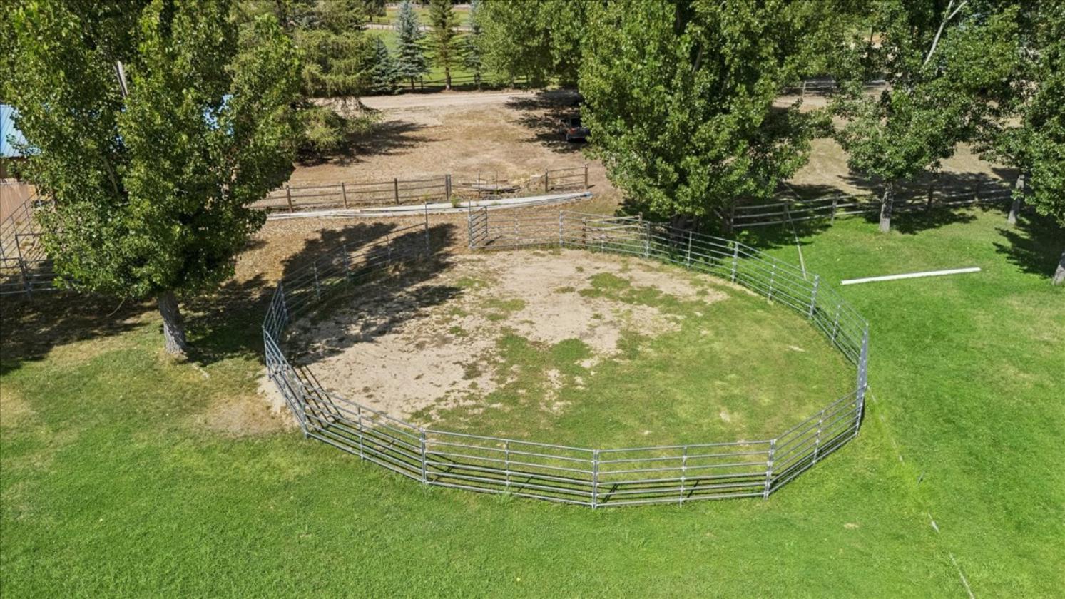 Over 5-acre horse property - photo 26