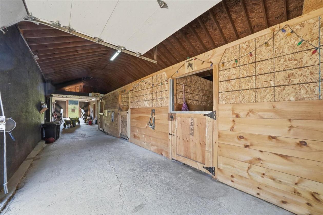 ESTABLISHED EQUESTRIAN PROPERTY EXCEPTIONAL PRICE - photo 16