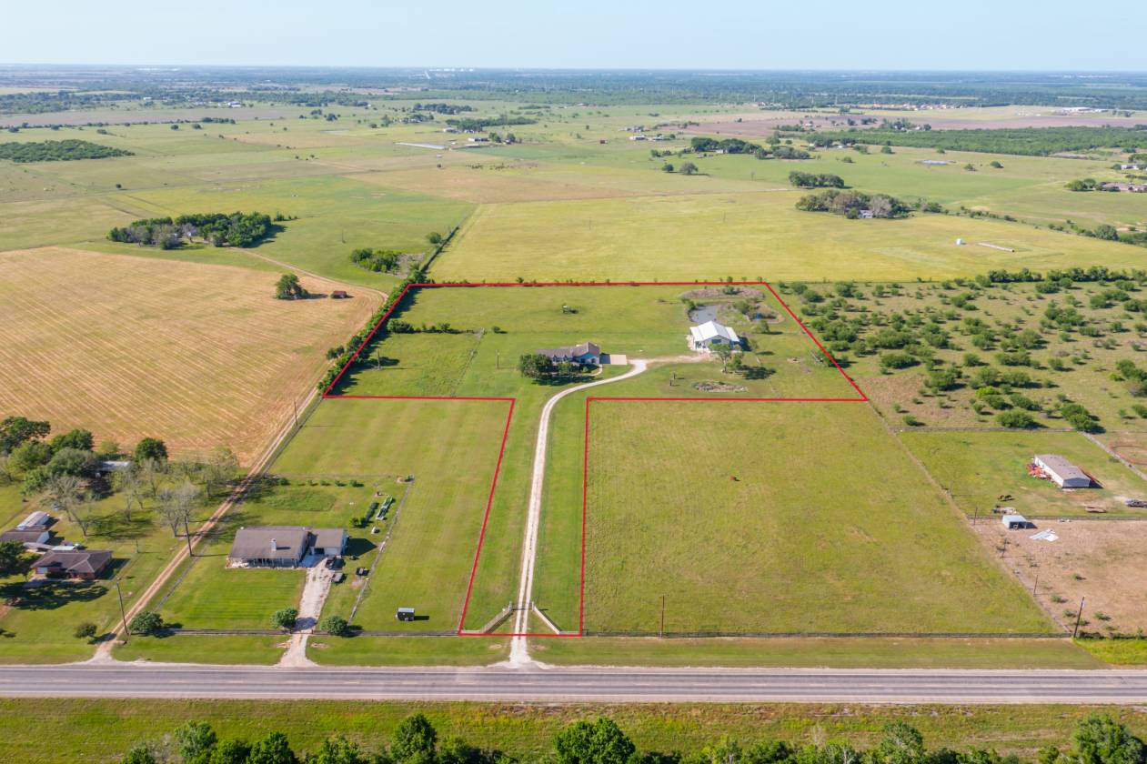Horse Property for sale.