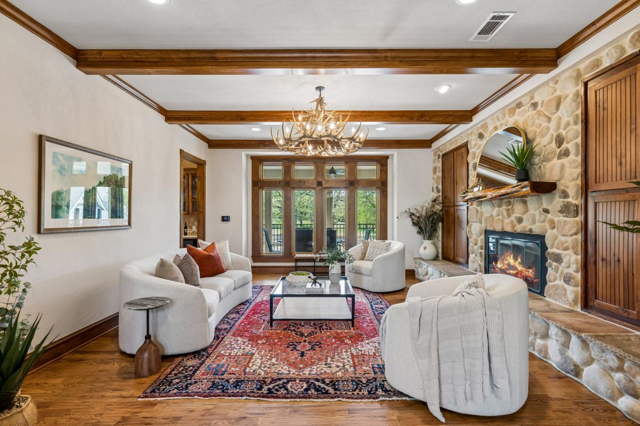 Luxury Living and Equestrian Infrastructure - photo 4