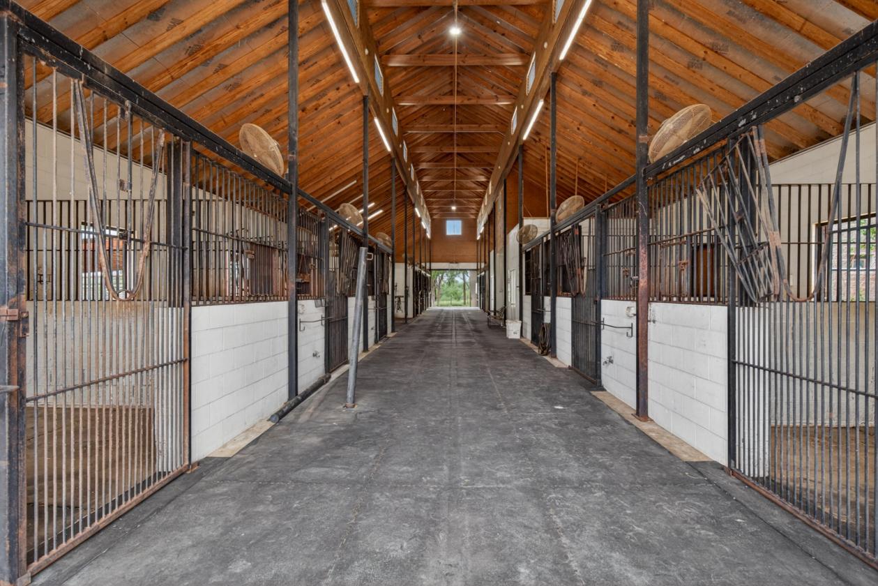 11 acre Equestrian Ranch with Lake Buchanan VIEWS - photo 19
