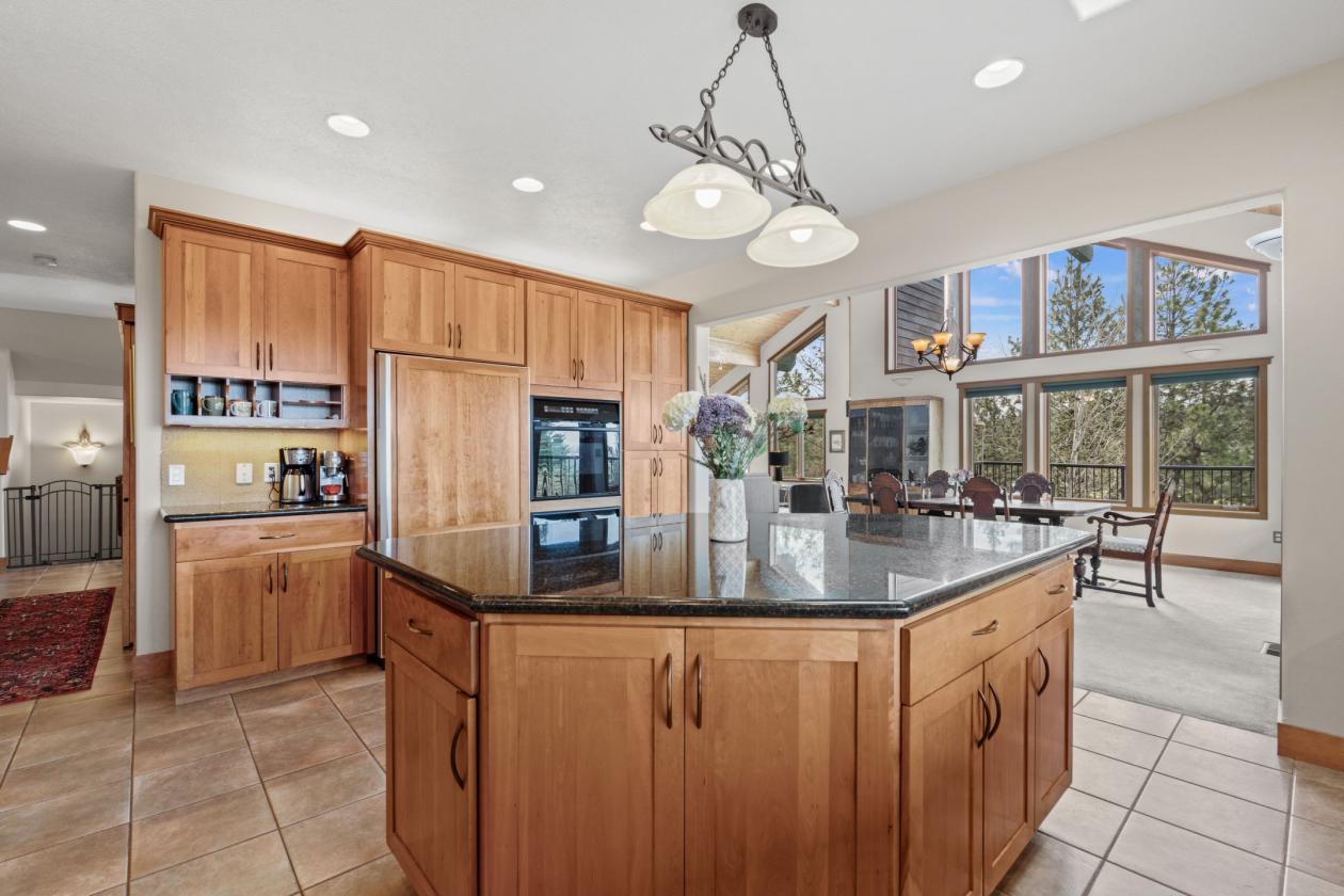 Private Equestrian Retreat, Indoor & Outdoor Arena - photo 22