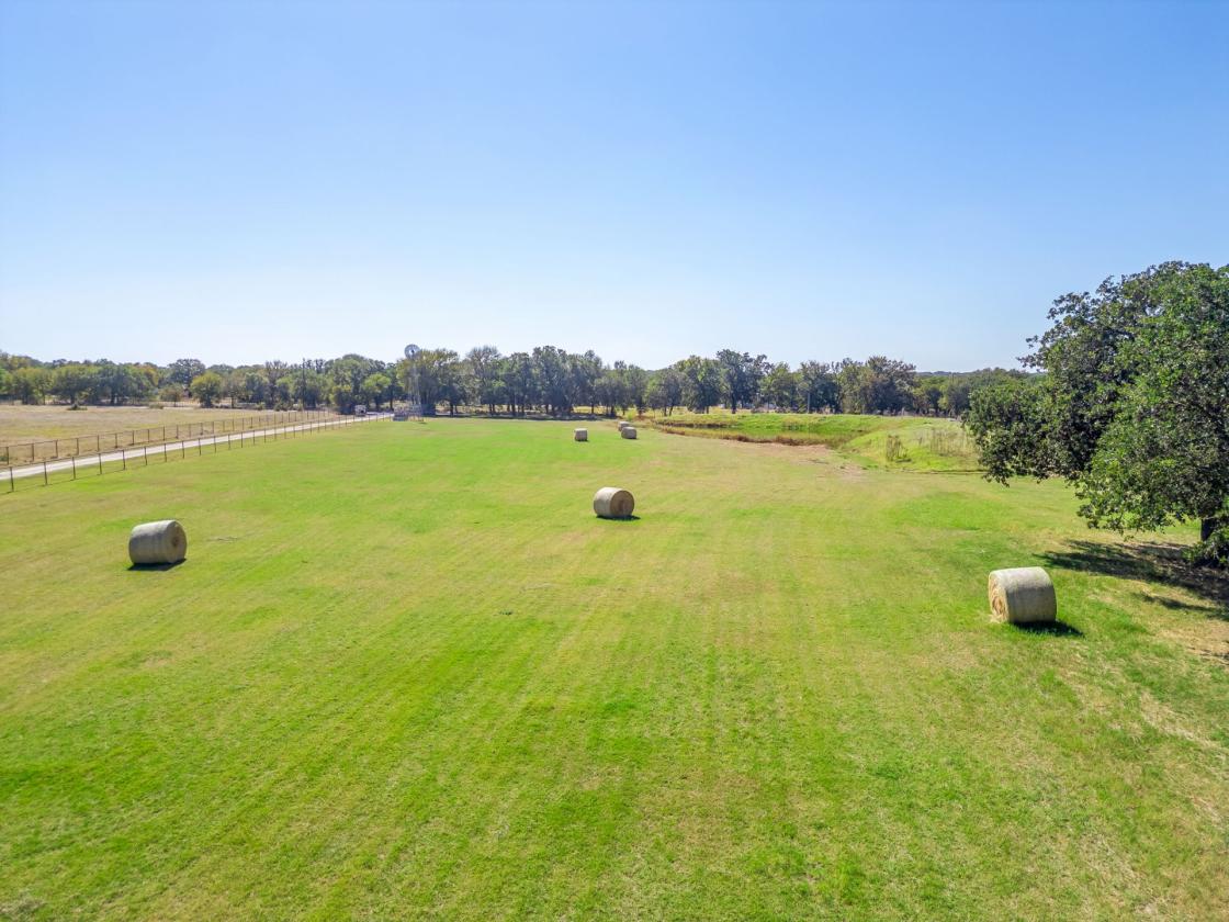15+ ACRES W/ HOME, BARN, SHOP, AND COASTAL HAY - photo 6