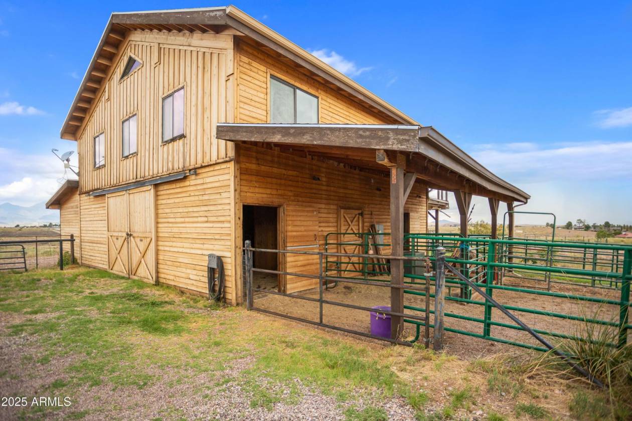 Southern Arizona Dream! 20-Acre Horse Property - photo 11