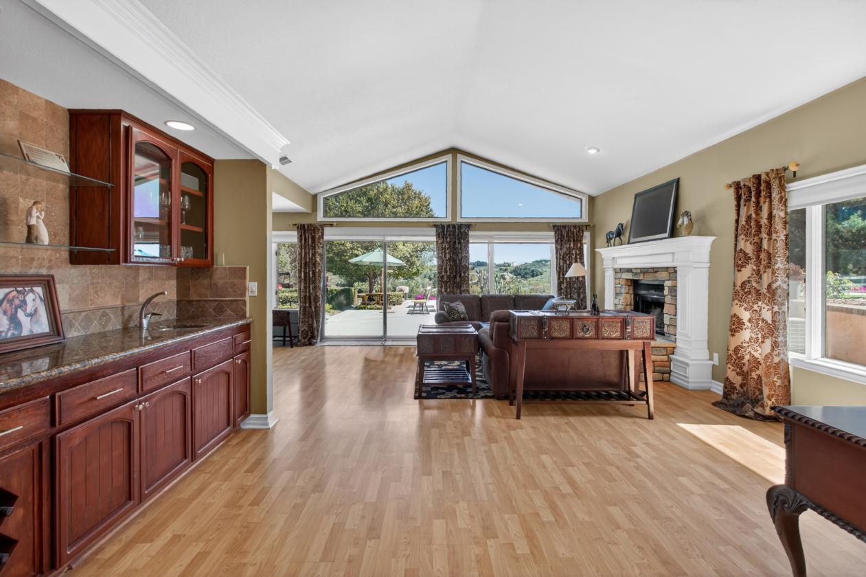 Private Sanctuary in La Cresta Equestrian Community - photo 24
