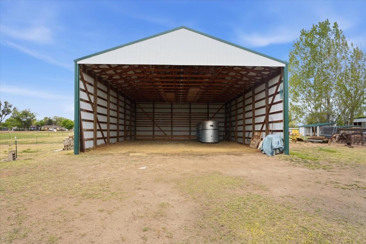 21.6 acres, 2 Homes, Water Rights, Horse Amenities - photo 10