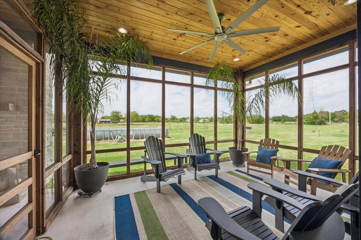 15 +/- AC Luxury Equestrian Property - photo 26