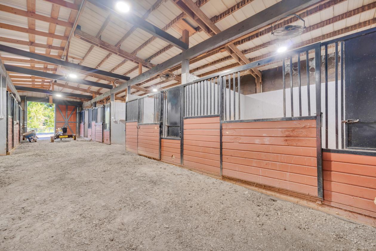 Luxury 79-Acre Horse Farm with 24-Stall Barn - photo 16
