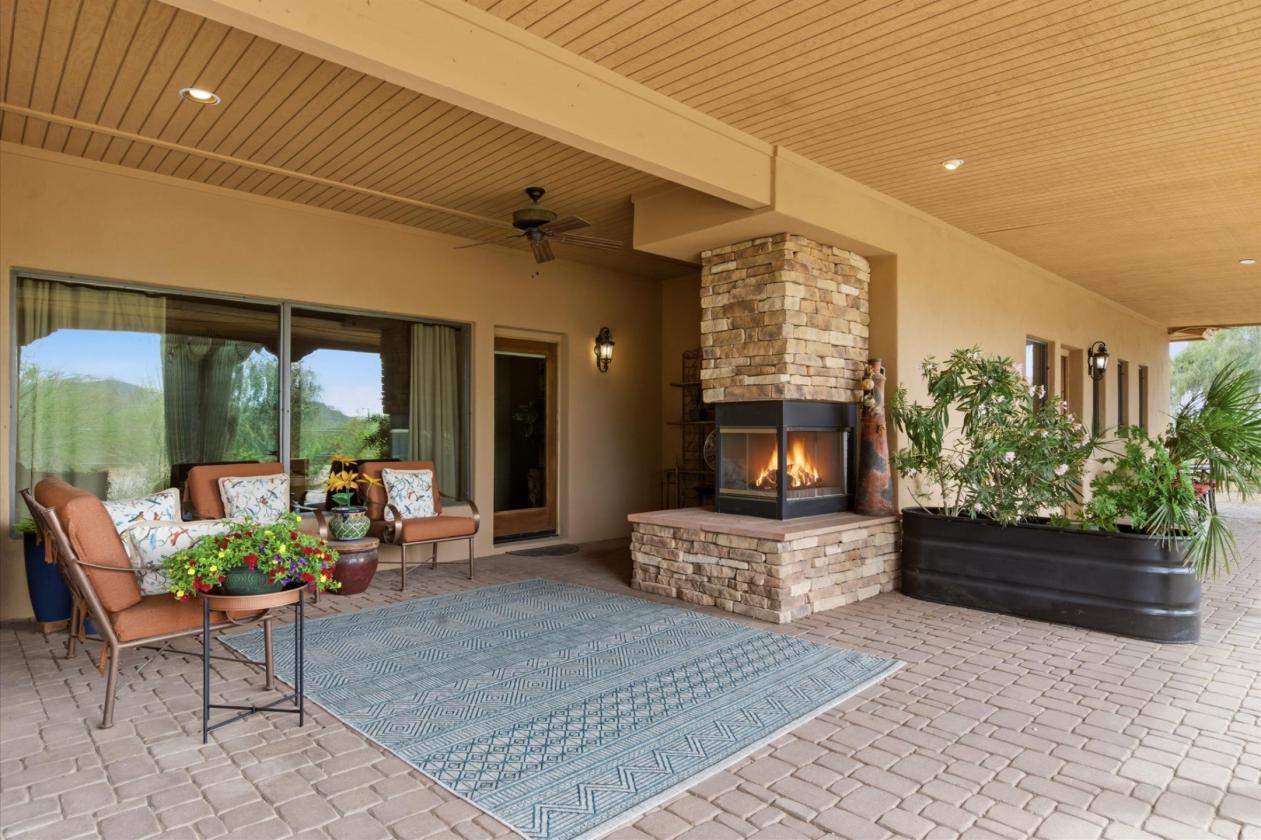 Unique Home on Acre+ Close to All Amenities - photo 5