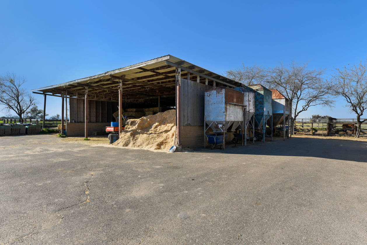 Running Horse Equine Training Farm Stevinson, Merced County