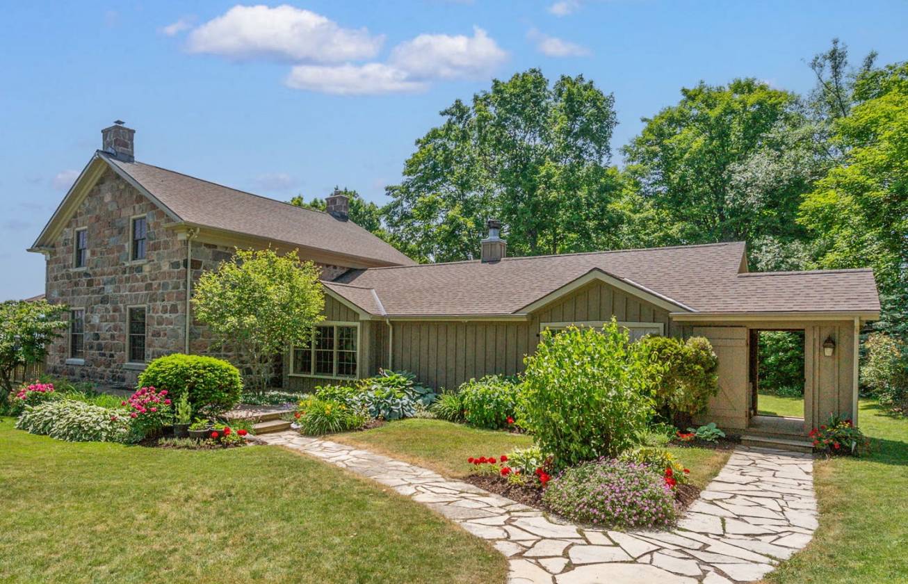 Horse Property for sale.