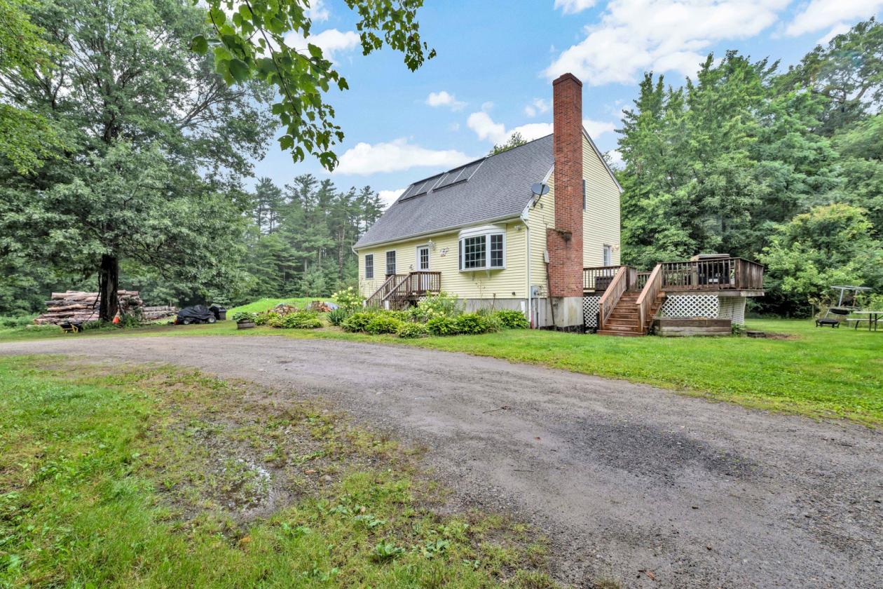 Serene 7.74 Acre Equestrian/Hobby Farm! - photo 28