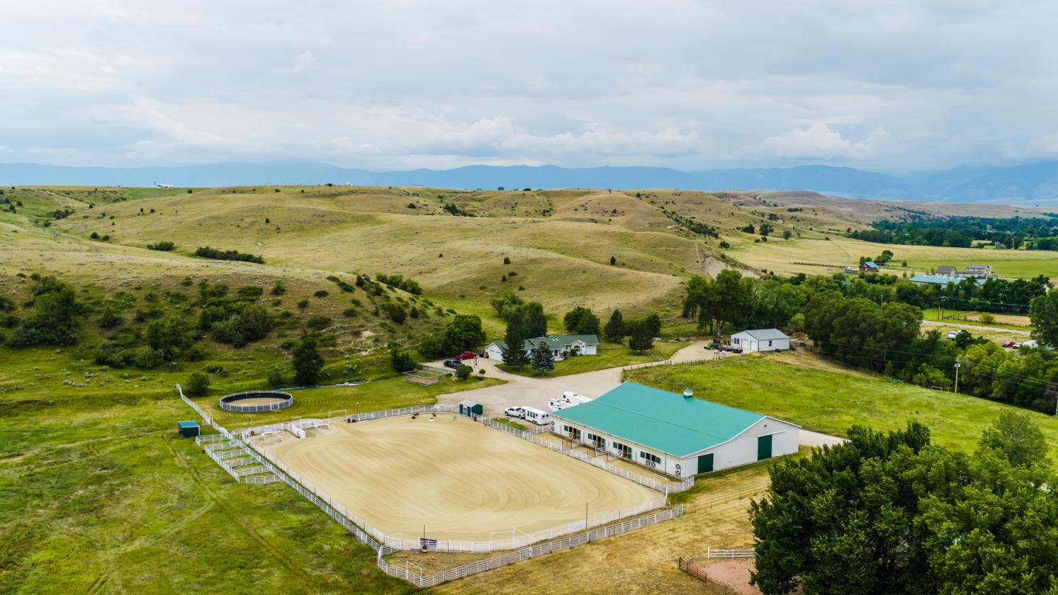Beautiful horse property with barn & outdoor arena - photo 1