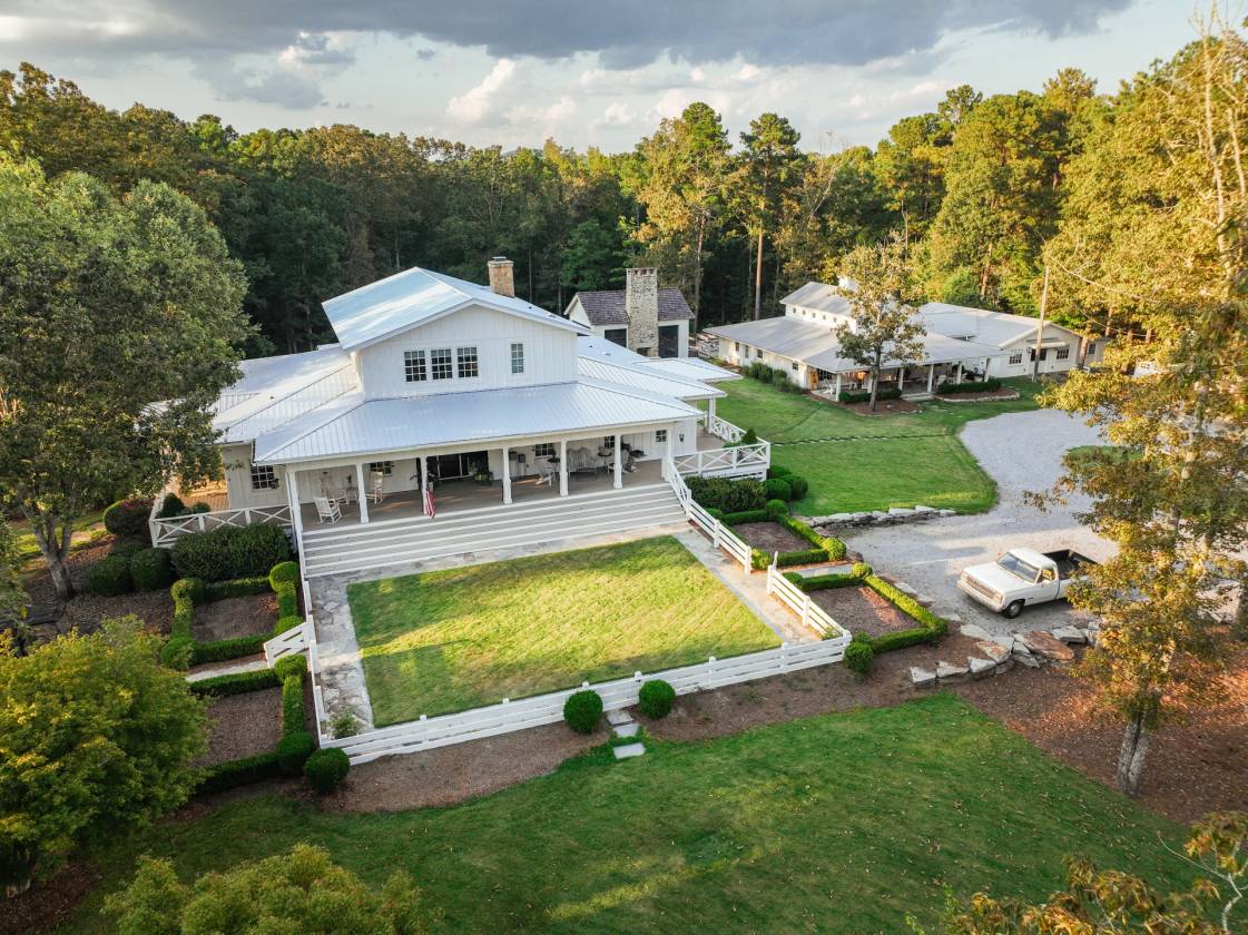 Horse Property for sale.