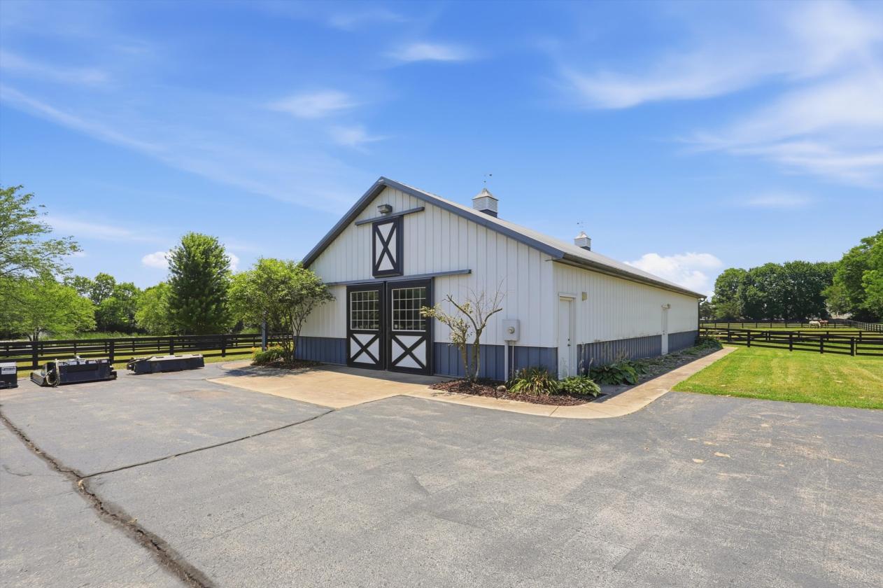 Extraordinary Equestrian Estate - photo 4