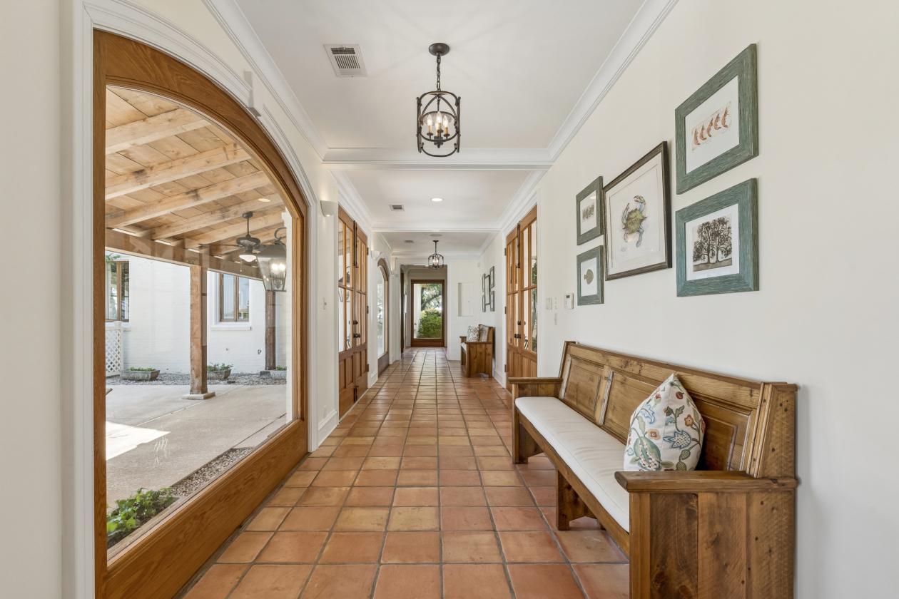 93 Acre Gulf-Front Estate. Horses Welcome - photo 8