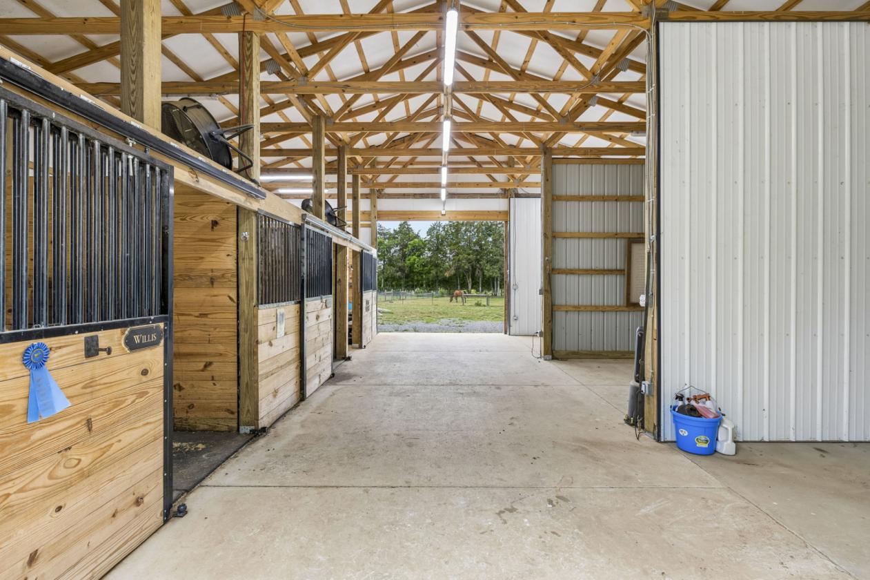 Luxury Meets Equestrian Life - photo 9