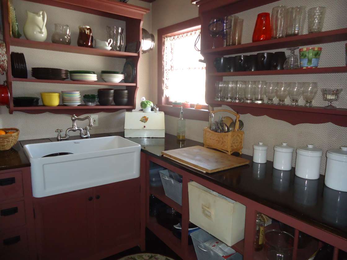 Midcoast Maine, 15 Acre Horse Farm, endless trails, outdoor arena