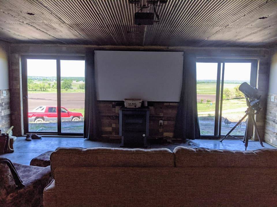 Custom built home on bluffs overlooking BIg Stone Lake with... Big Stone City, Roberts County