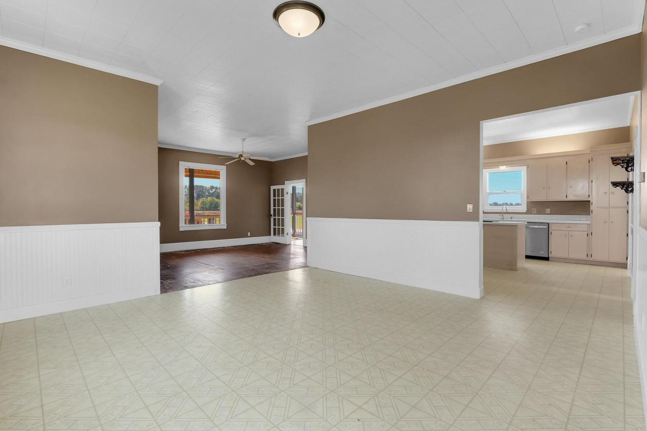 House, Barn, and 16.25 Acres zoned A10 - photo 12