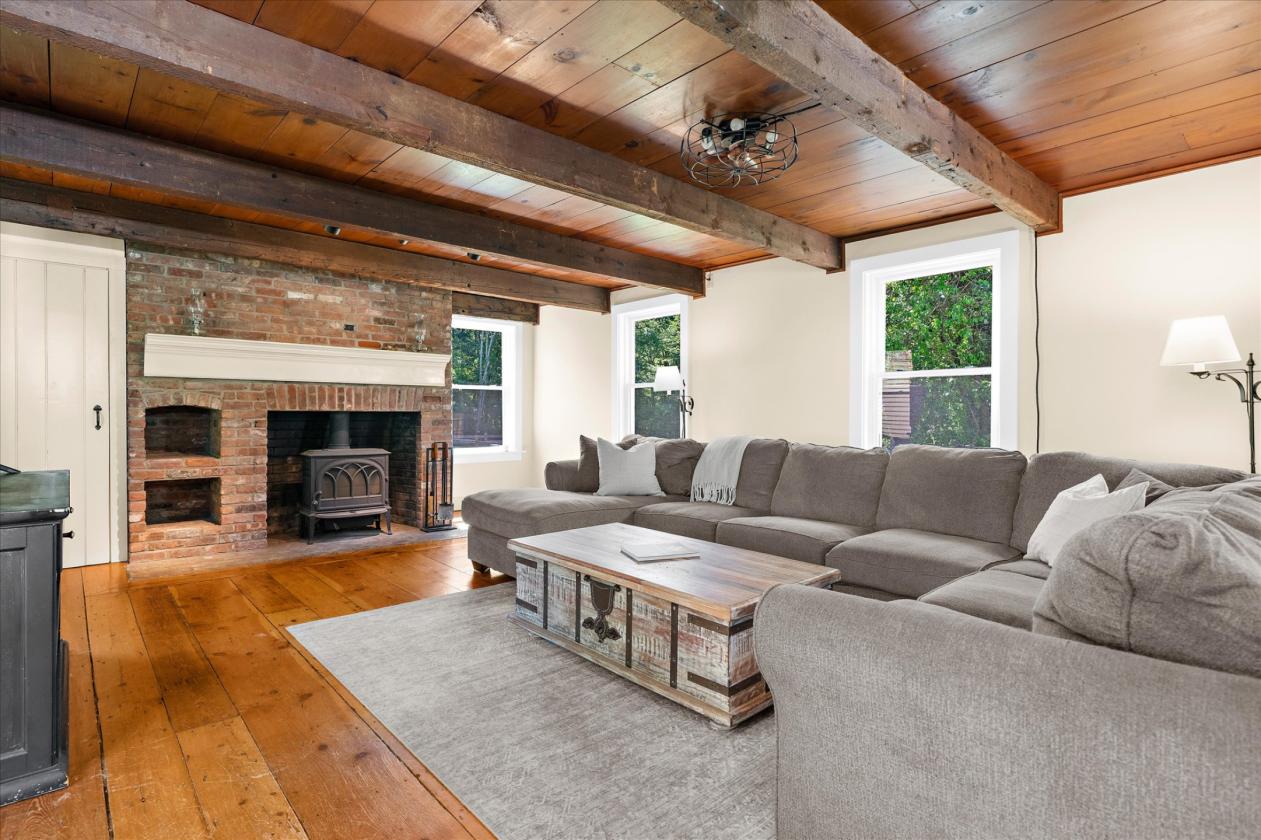 Welcome to 179 Lindbergh Road - photo 3