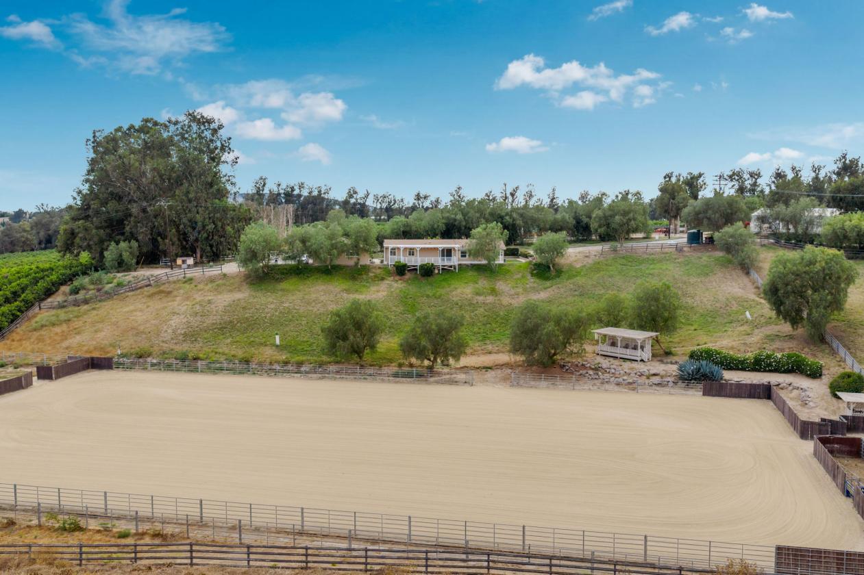 25 Acre Residential & Equestrian Facility - photo 28
