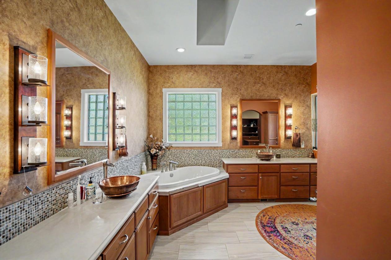 Sensational Equestrian Estate! - photo 16