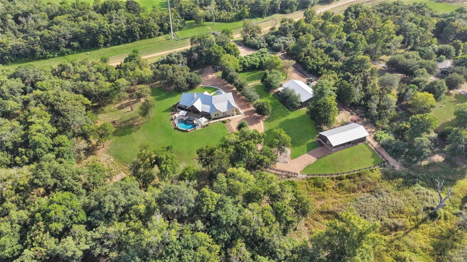13.6 Acres of Luxury in the Gated Community - photo 30