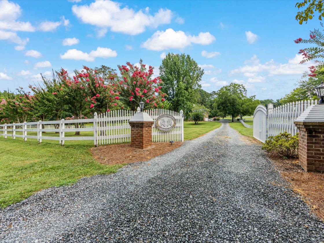 Horse Property for sale.