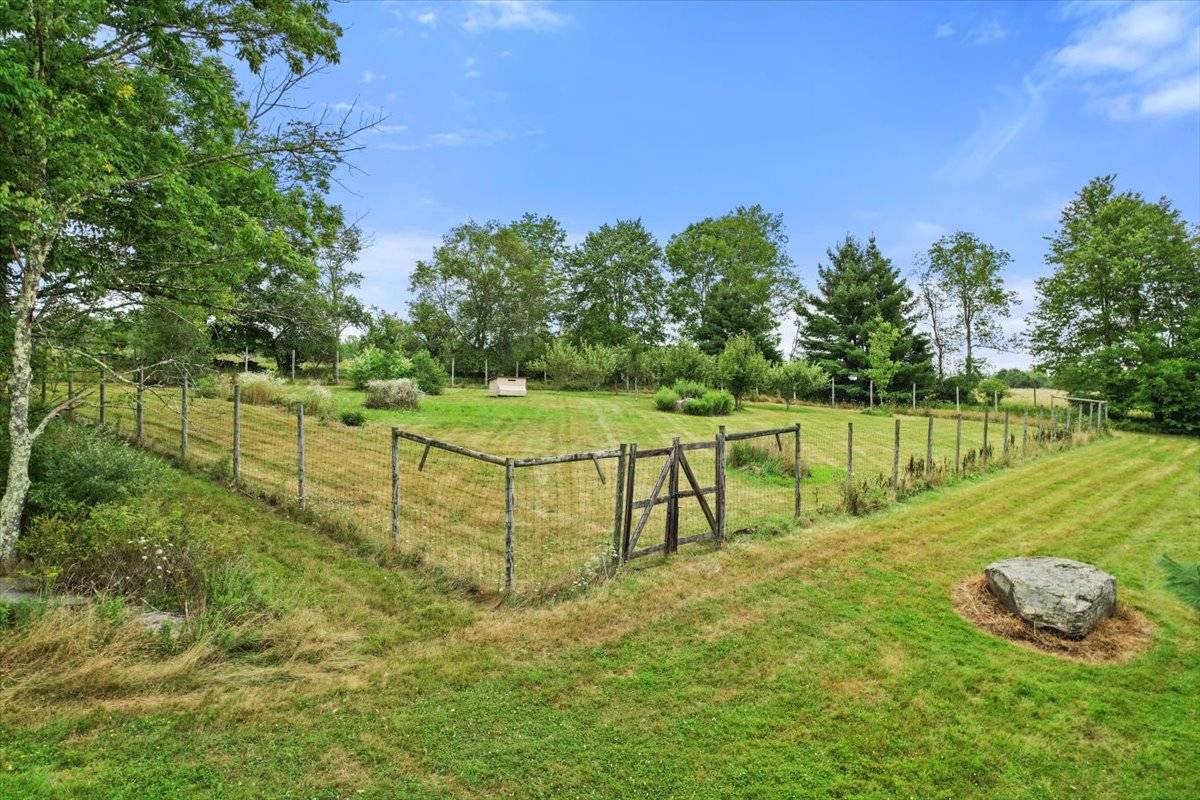 Pocono Mountains Lodge- Pending - photo 22