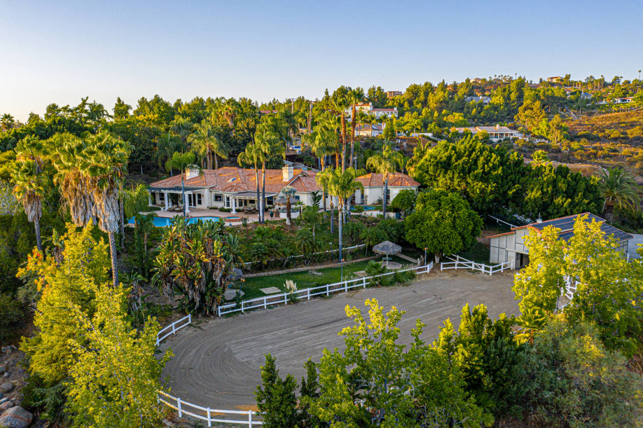 Exquisite, Equestrian estate meets tropical oasis with Barn and arena Alpine, San Diego County